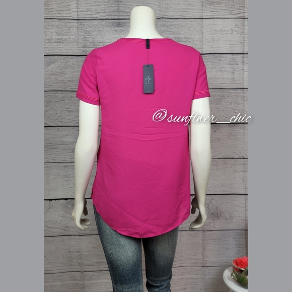 [NEW] NYDJ Embroidered Short Sleeve Blouse - Picture 9 of 13